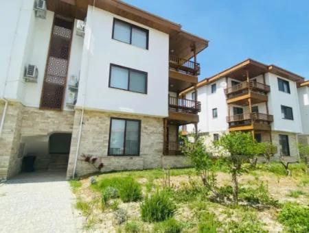 Dalaman Akçataş Mevkii Havuzlu Sitesi 2 1 Daire Ref.kodu:5732.