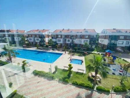 2 1 Flat For Sale In Altintas Mevkýi Pool Site Refcode:5549