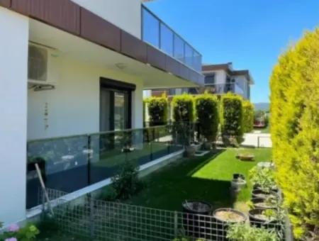 Karaçalıda Havuzlu 4+1 Şömineli Satılık Villa Ref.kodu:6490