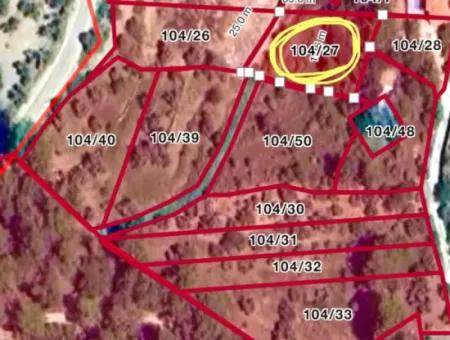 Gökçeovacık’ta 75M2 Alt + 75M2 Üst=150M2 + Teras Balkon İnşaat İzinli 1000M2 Doğa Manzaralı Tek Tapu Parsel