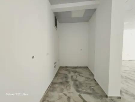 Atatürk Caddesinde 120M2 Satılık Dükkan Ref.kodu:6970