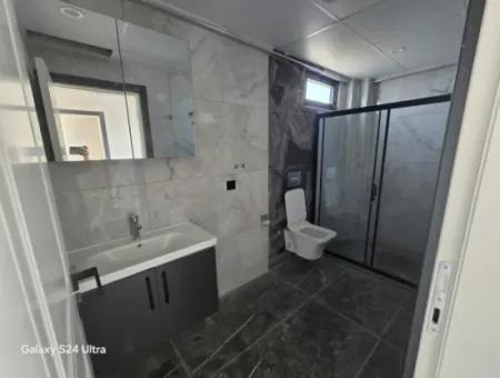 Cesur Emlak'tan Satılık 4+2 205M2 Havuzlu Triplex Villa