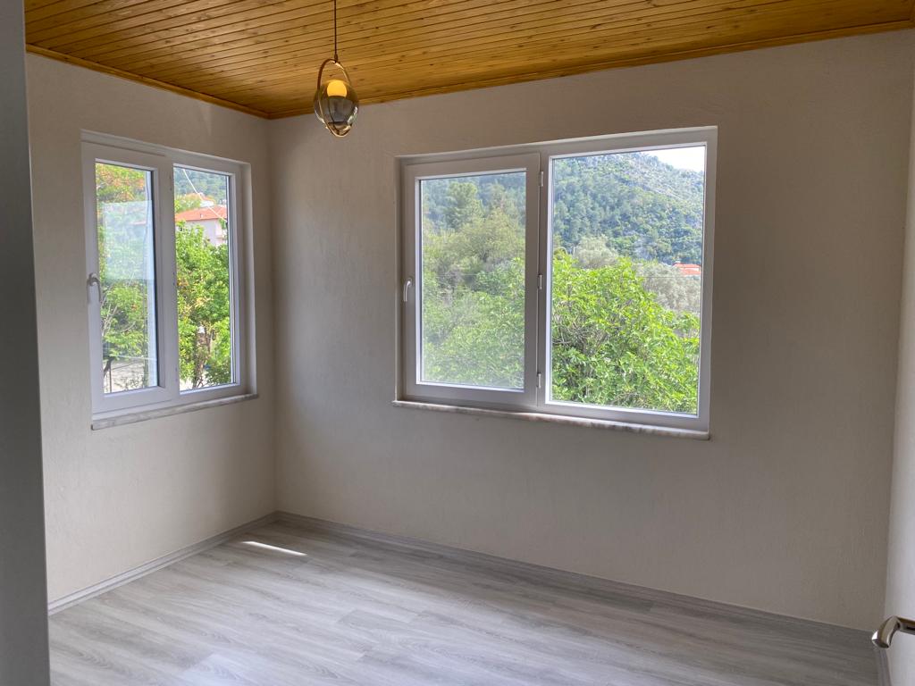 Cesur Emlak'tan Kiralık Eşyalı 3+1 Müstakil Villa