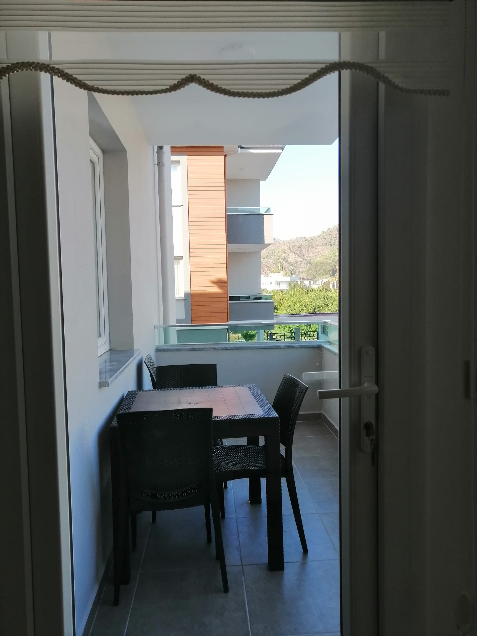 Altıntas'ta Havuzlu Sitede 1+1 Satılık Daire Ref.Kodu:6363