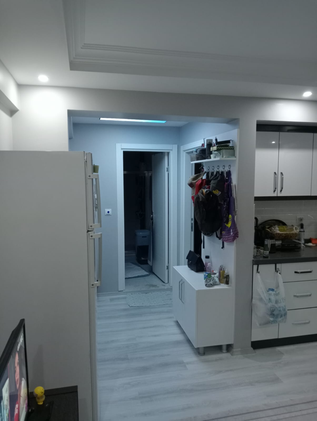 Cesur Emlak'tan Havuzlu Site de Satılık Eşyalı 1+1 65m2 Daire