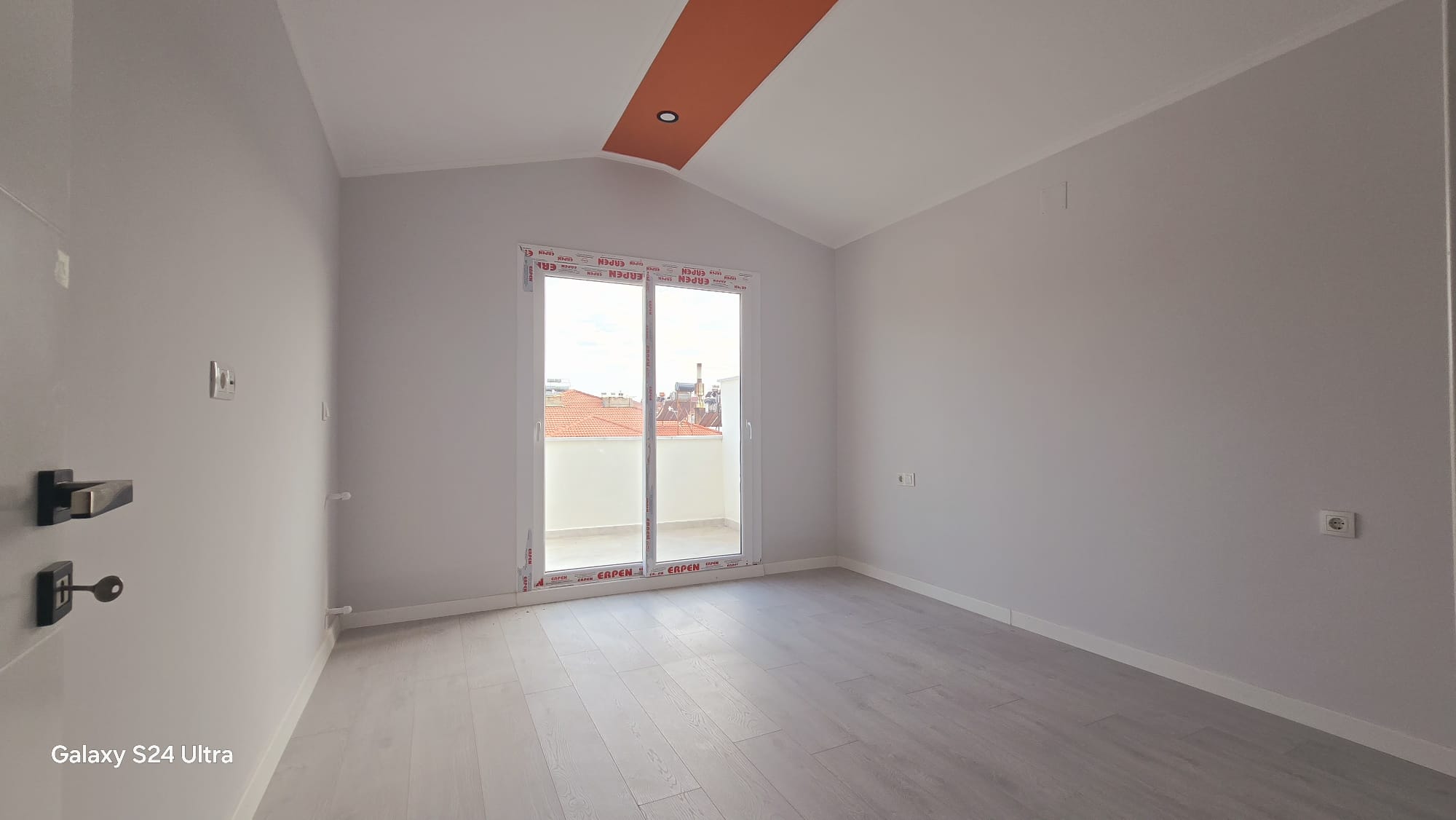 Cesur Emlak'tan Satılık Asansörlü 3+1 Çatı Dublex Daire
