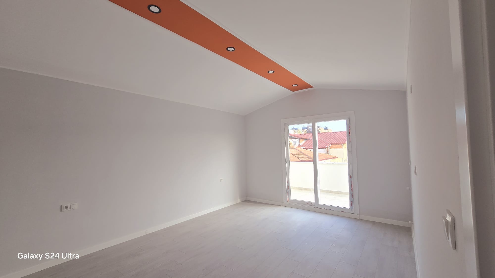 Cesur Emlak'tan Satılık Asansörlü 3+1 Çatı Dublex Daire
