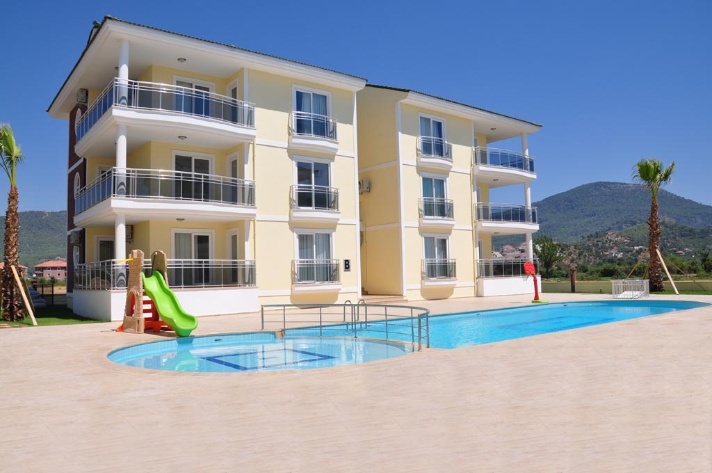 Havuzlu Site İçerisinde Eşyalı 3+1 Geniş Daire RefKodu: 7074