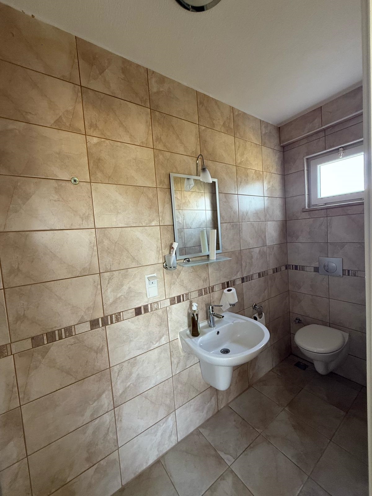 Havuzlu Site İçerisinde Eşyalı 3+1 Geniş Daire RefKodu: 7074