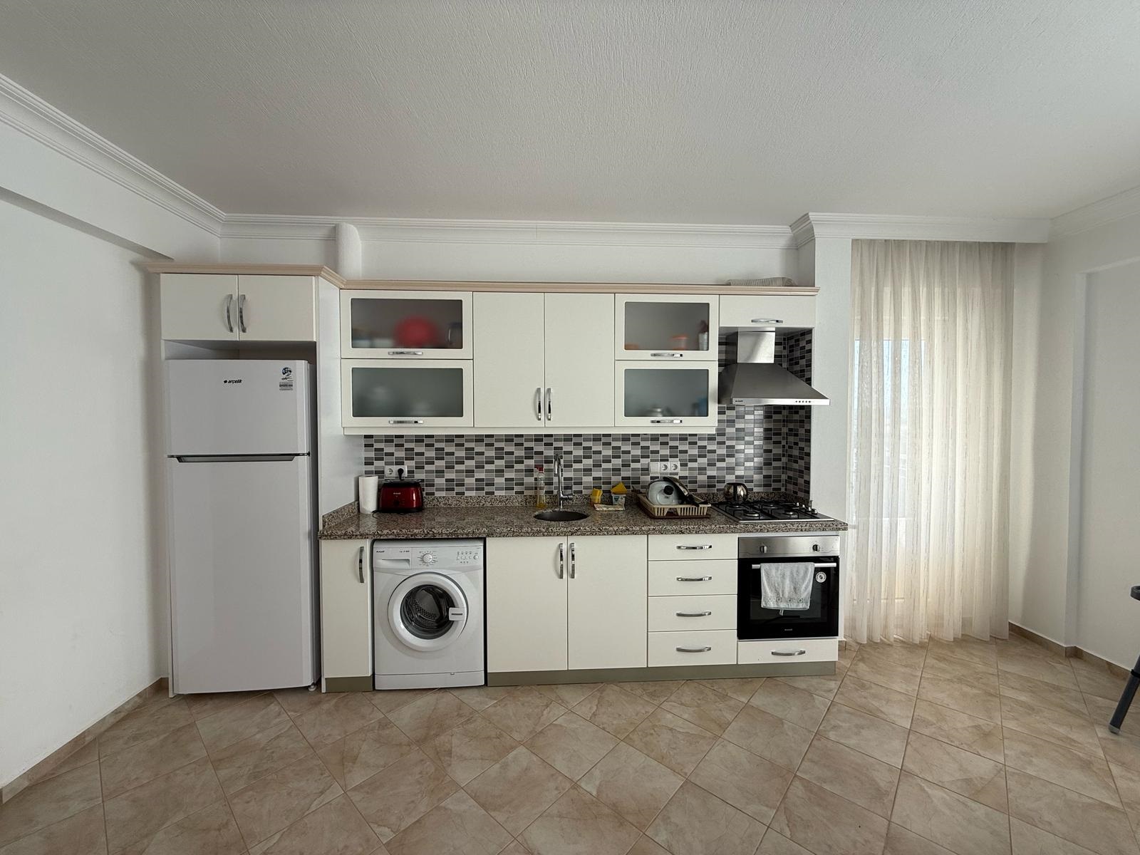 Havuzlu Site İçerisinde Eşyalı 3+1 Geniş Daire RefKodu: 7074