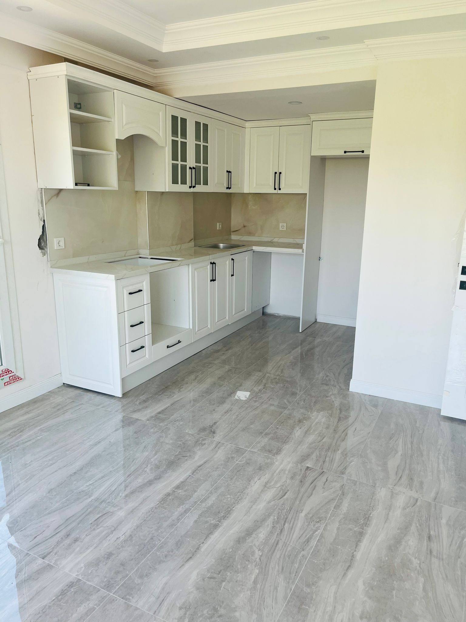 Cesur Emlak'tan Havuzlu Satılık Sıfır 1+1 Daire Ref.Kodu:7152