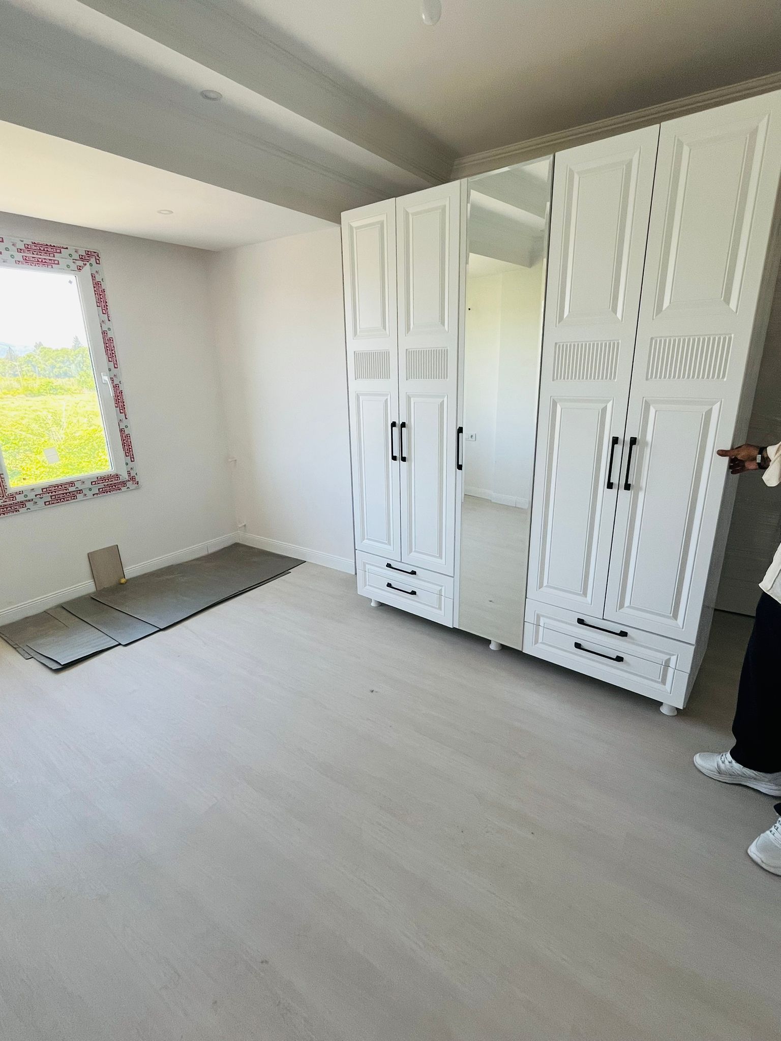 Cesur Emlak'tan Havuzlu Satılık Sıfır 1+1 Daire Ref.Kodu:7152
