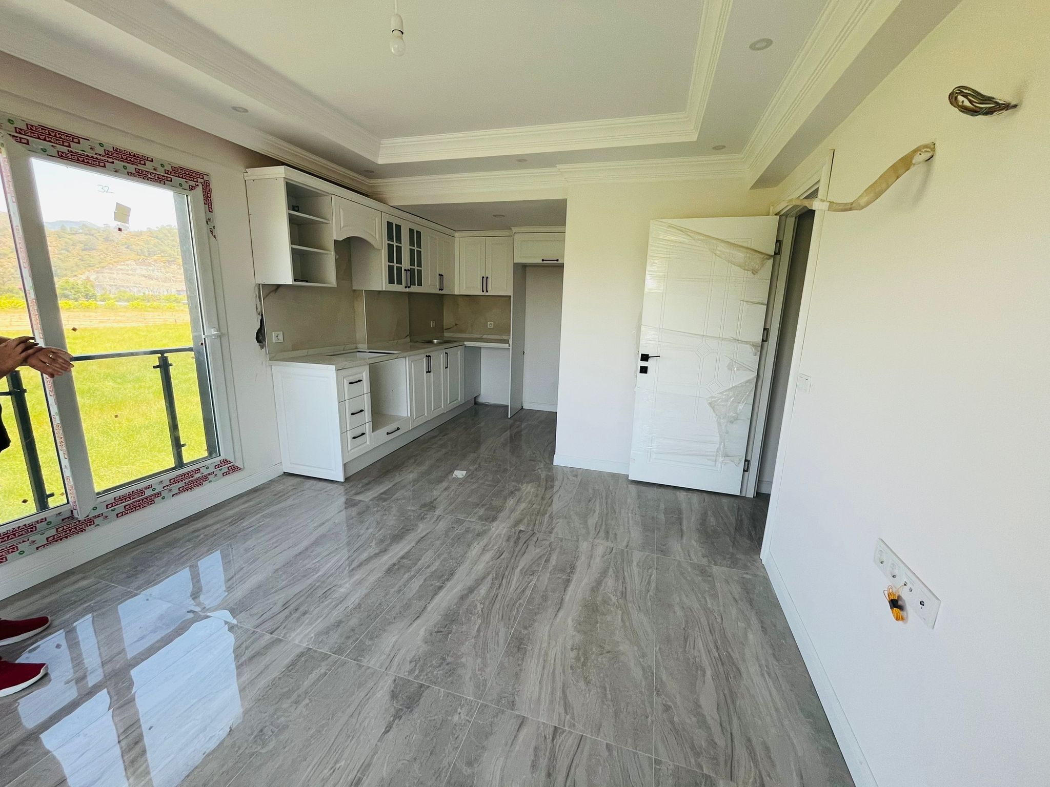 Cesur Emlak'tan Havuzlu Satılık Sıfır 1+1 Daire Ref.Kodu:7152