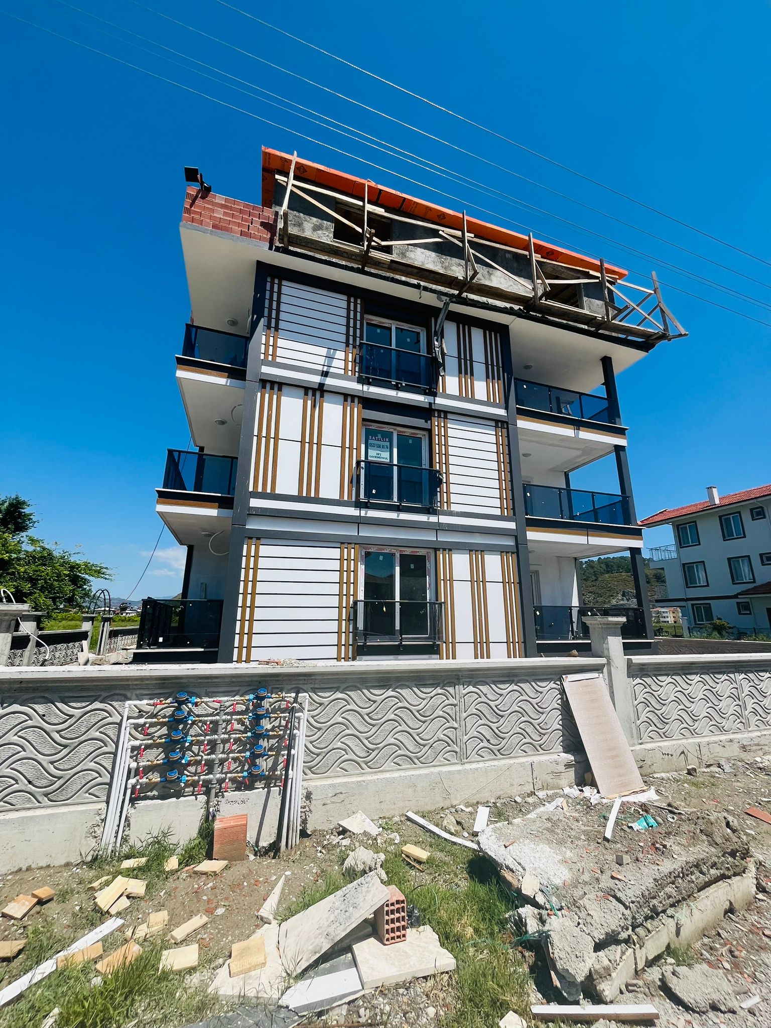 Cesur Emlak'tan Havuzlu Satılık Sıfır 1+1 Daire Ref.Kodu:7152
