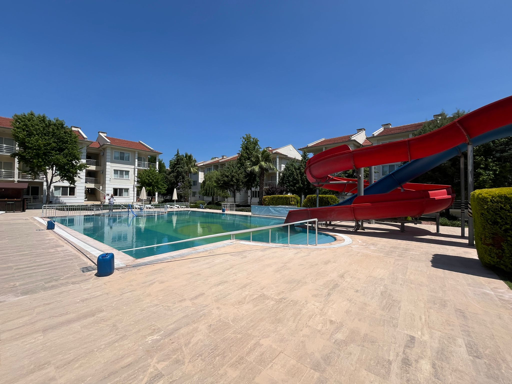 Büyük Havuzlu Sitede Satılık 2+1 Daire Ref.Kodu:7235
