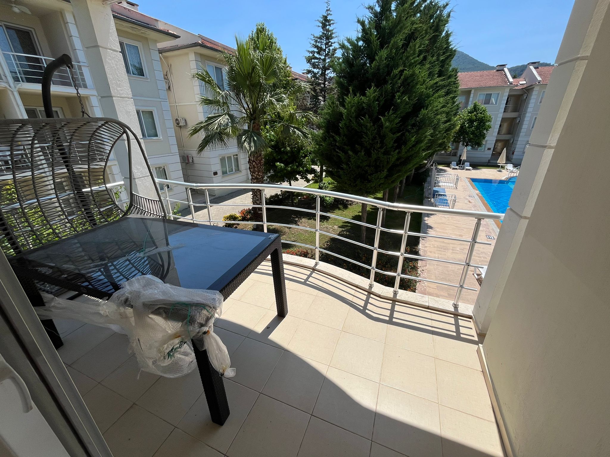 Büyük Havuzlu Sitede Satılık 2+1 Daire Ref.Kodu:7235