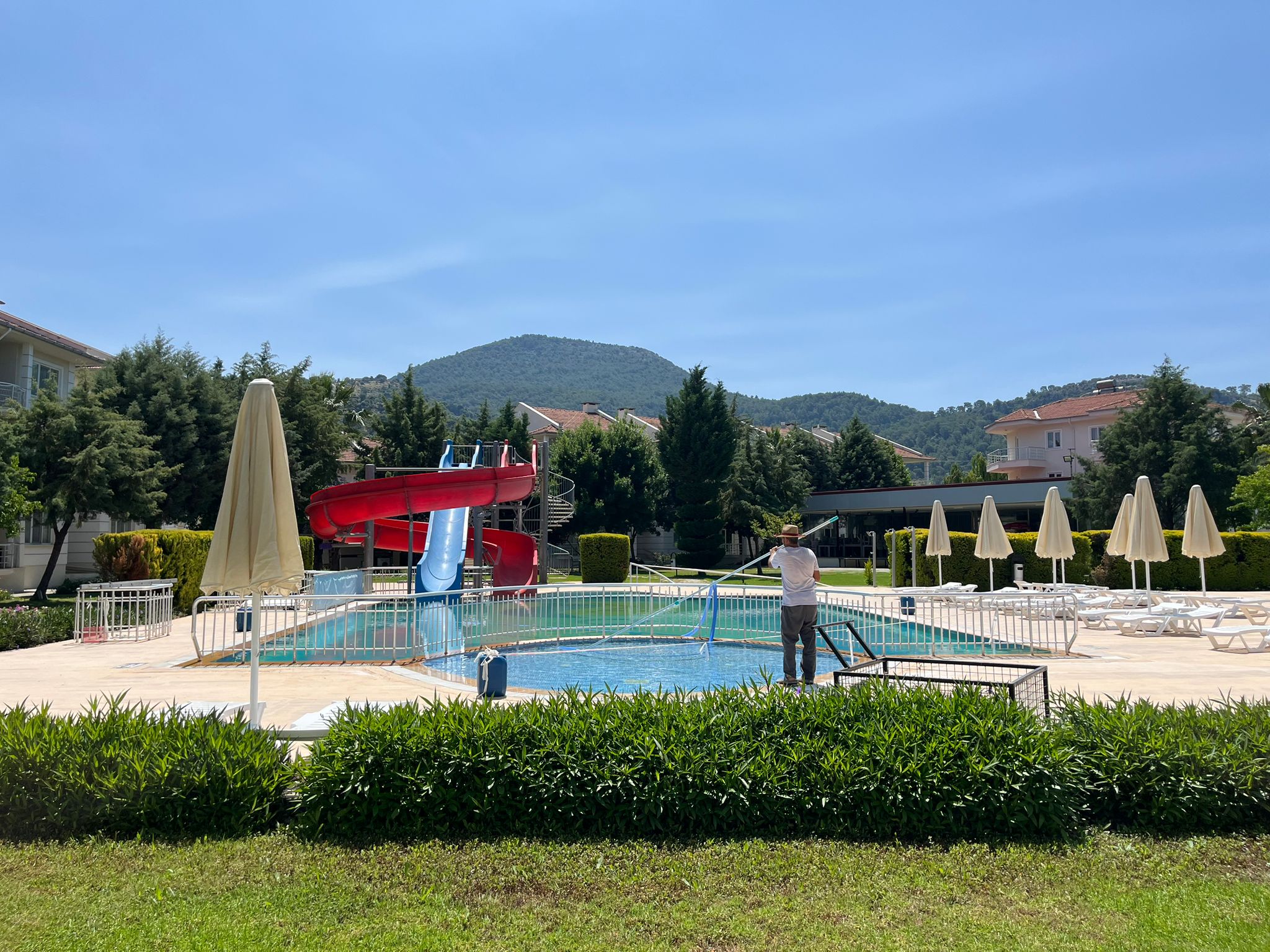 Büyük Havuzlu Sitede Satılık 2+1 Daire Ref.Kodu:7235