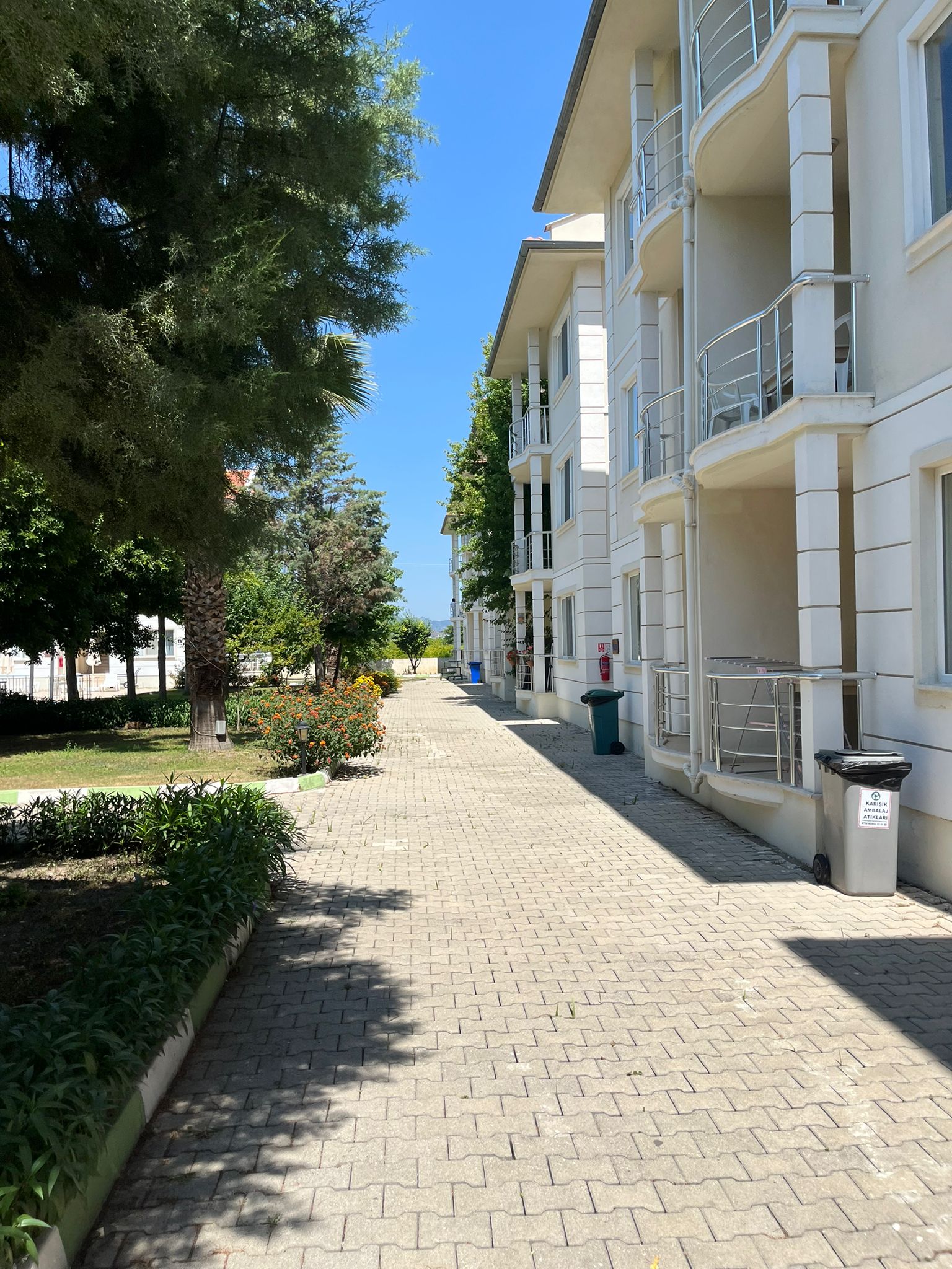 Büyük Havuzlu Sitede Satılık 2+1 Daire Ref.Kodu:7235