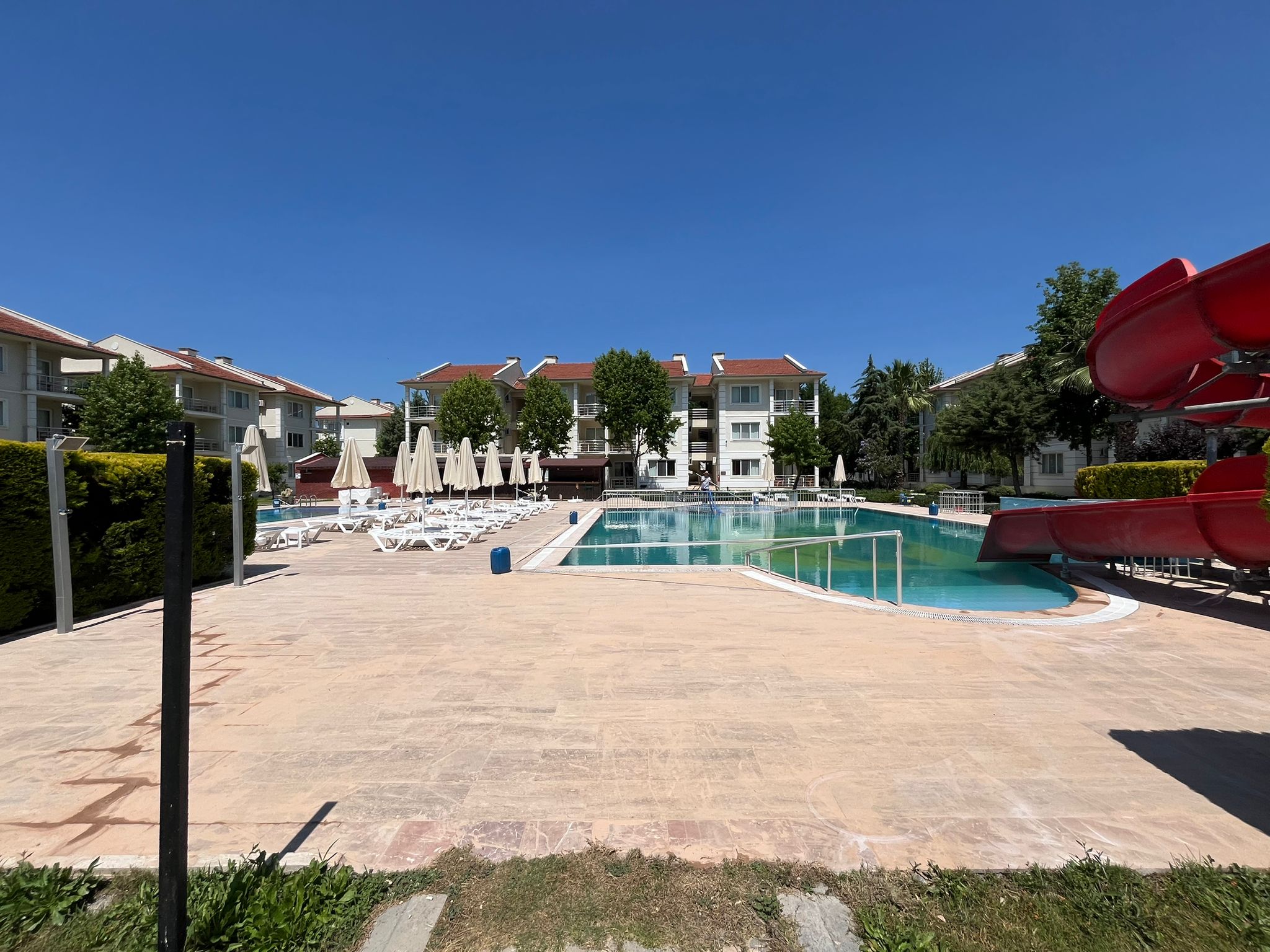 Büyük Havuzlu Sitede Satılık 2+1 Daire Ref.Kodu:7235