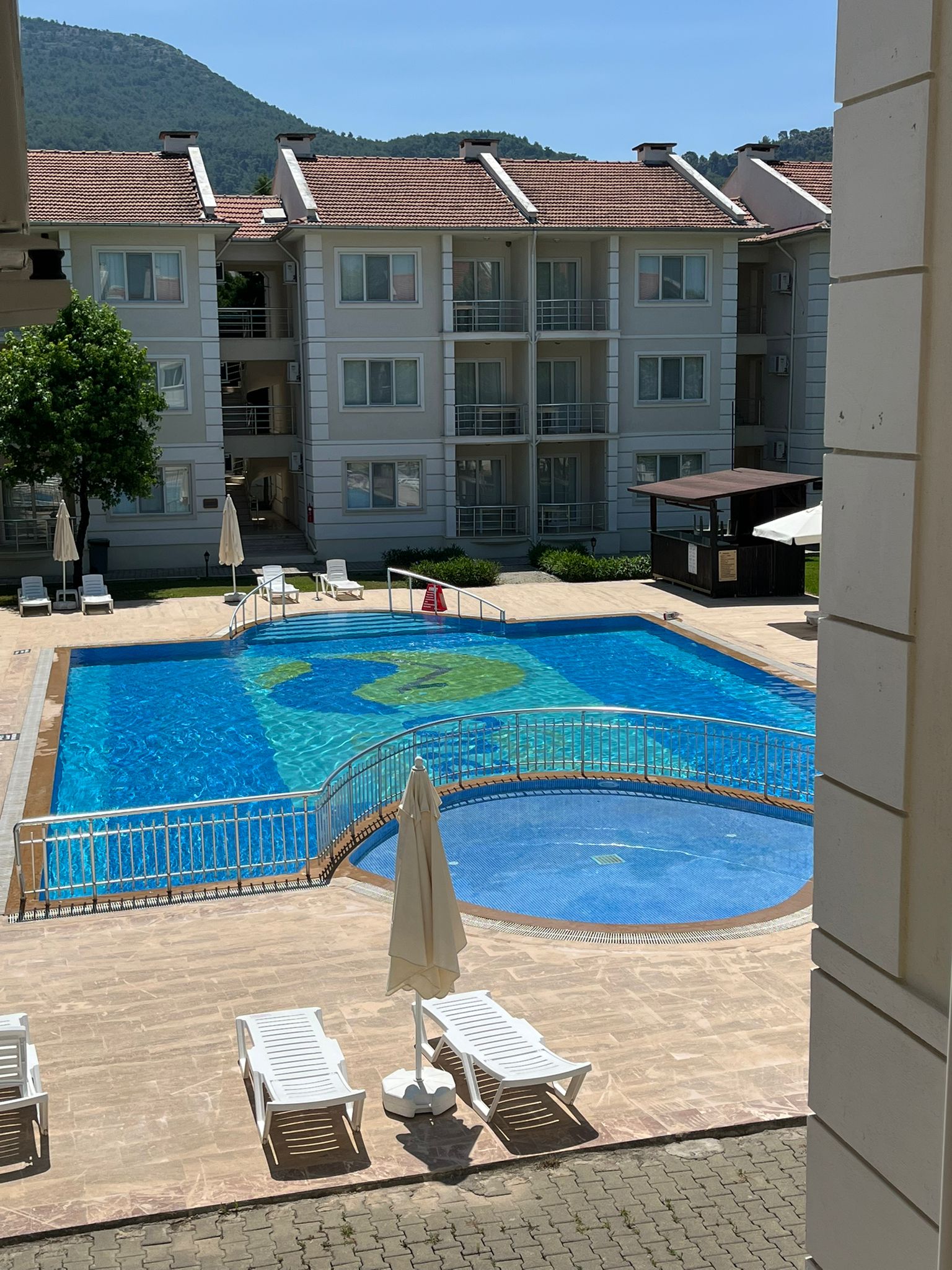 Büyük Havuzlu Sitede Satılık 2+1 Daire Ref.Kodu:7235