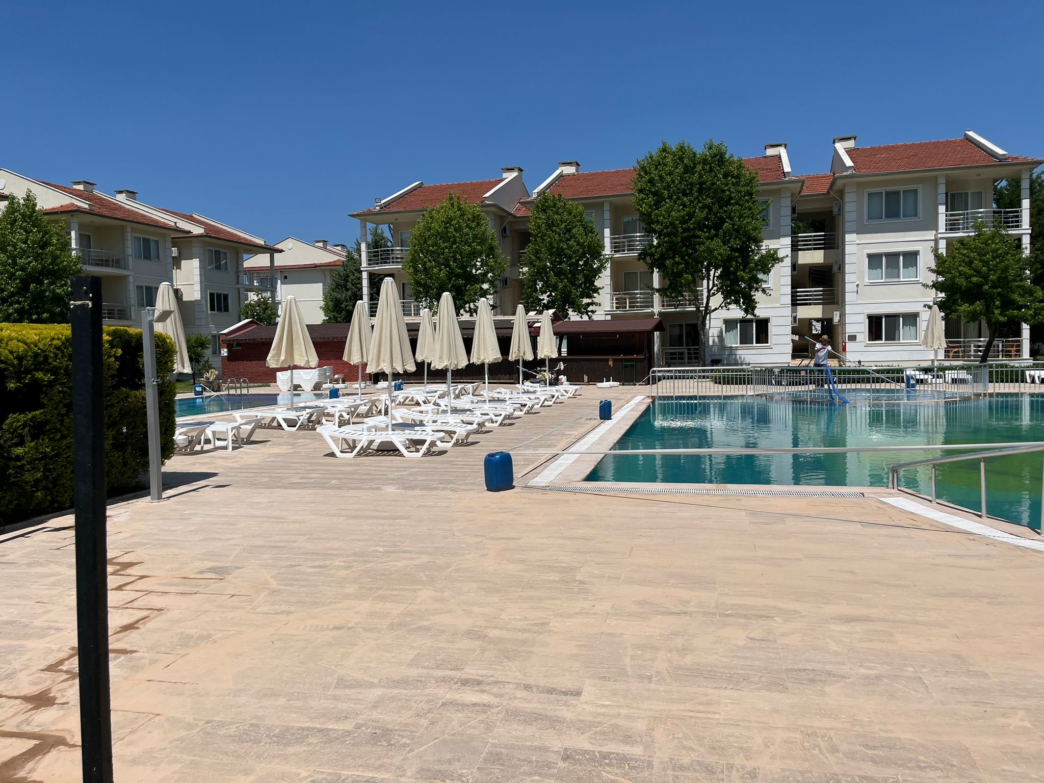 Büyük Havuzlu Sitede Satılık 2+1 Daire Ref.Kodu:7235
