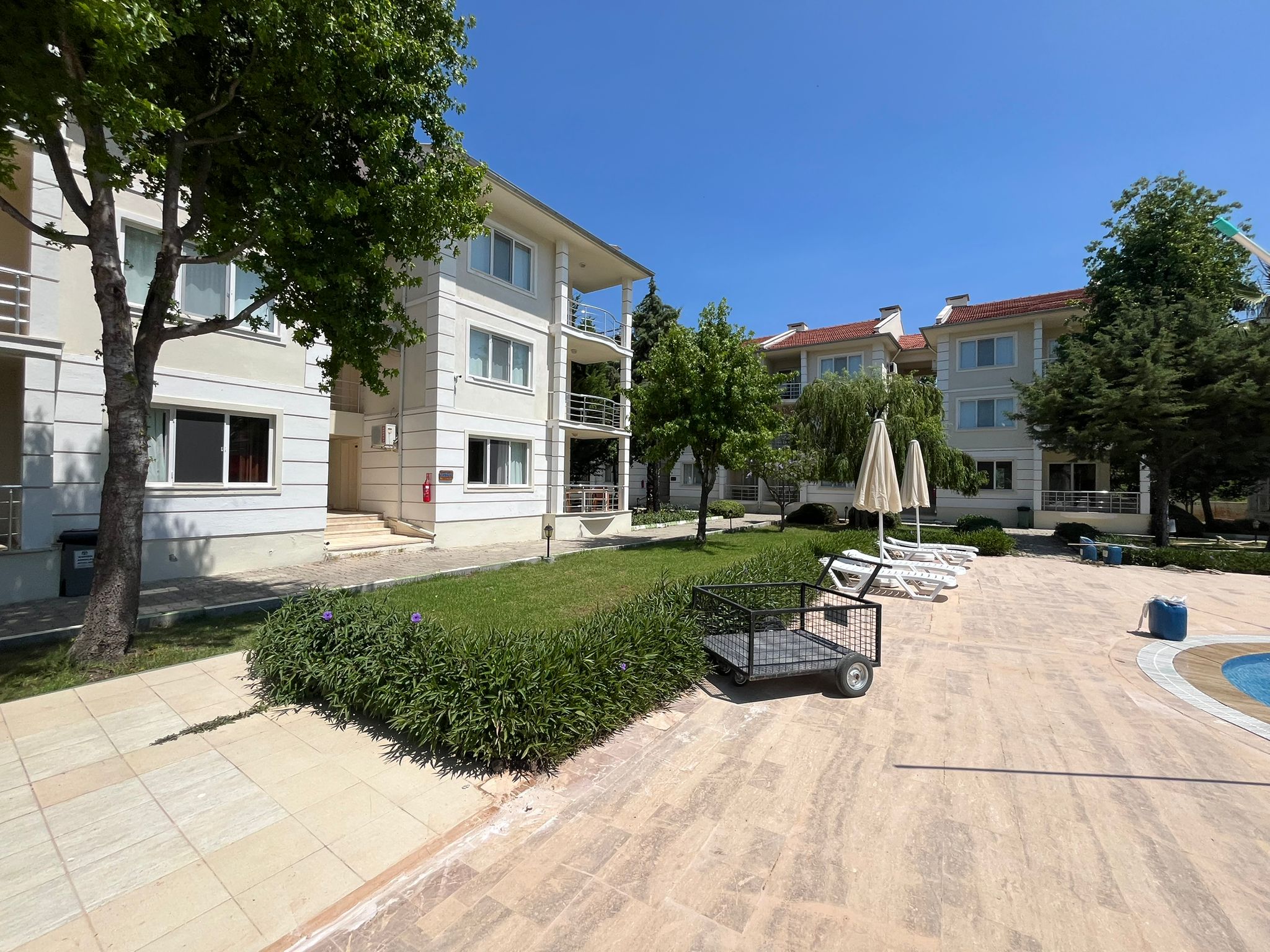 Büyük Havuzlu Sitede Satılık 2+1 Daire Ref.Kodu:7235