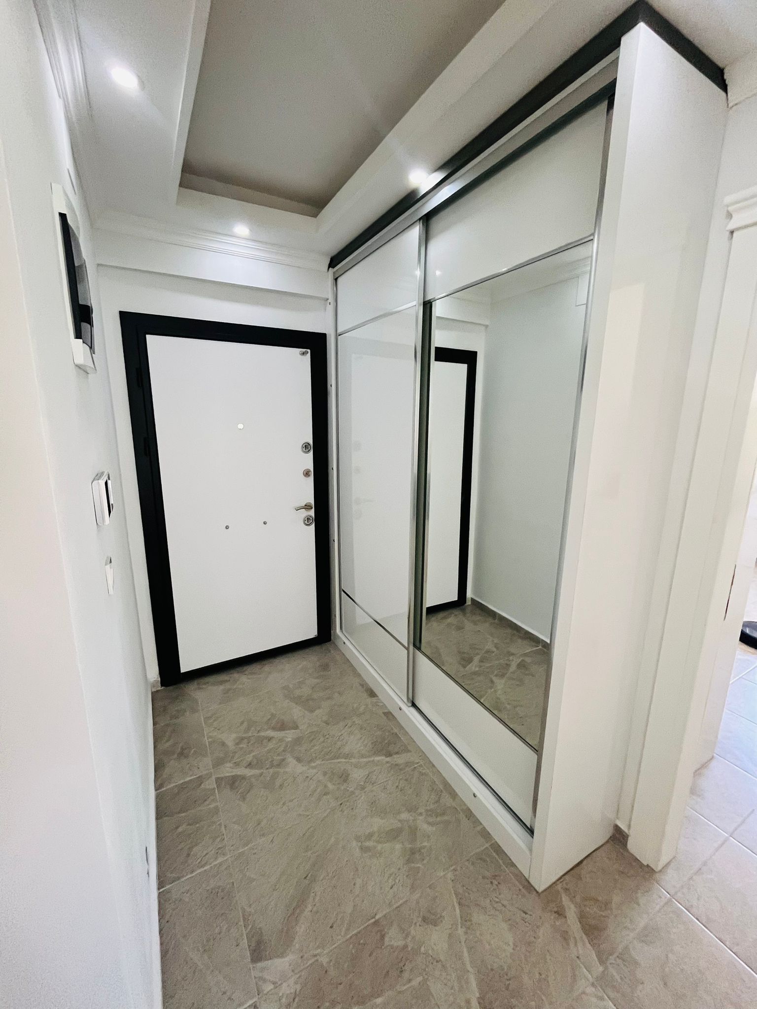 Merkez'de Kiralık 3+1 Kapalı Mutfak Daire Ref.Kodu:7244
