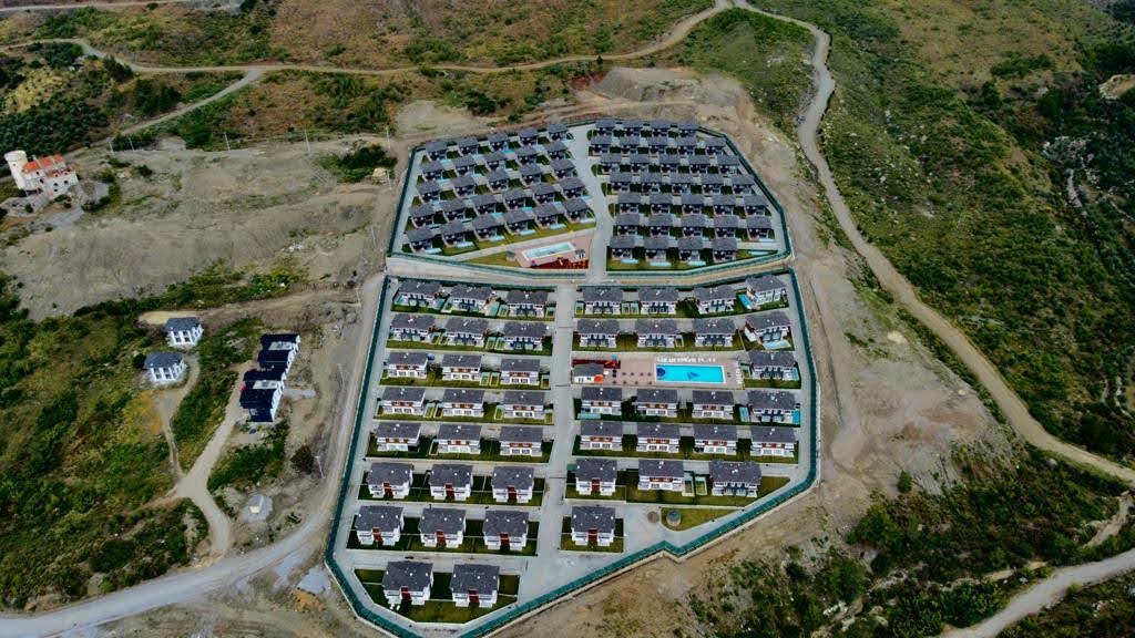 Büyük Havuzlu Sitede Satılık 2+1 Daire Ref.Kodu:7235