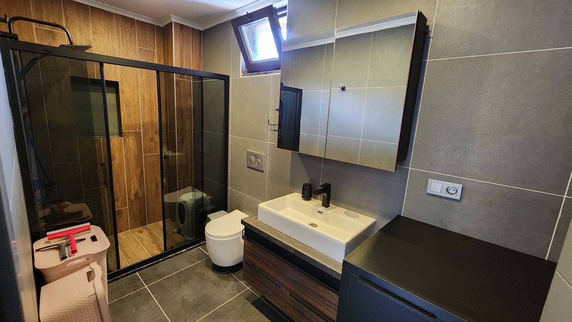 Büyük Havuzlu Sitede Satılık 2+1 Daire Ref.Kodu:7235