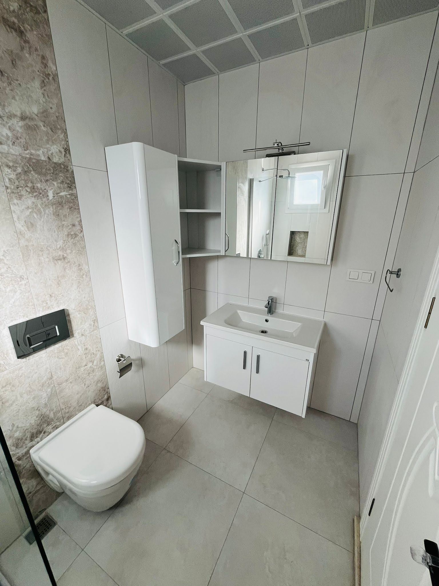 400 m² Arsa İçinde 3+1 Müstakil Villa – Havuzlu, Yeni Yapı, Anahtar Teslim