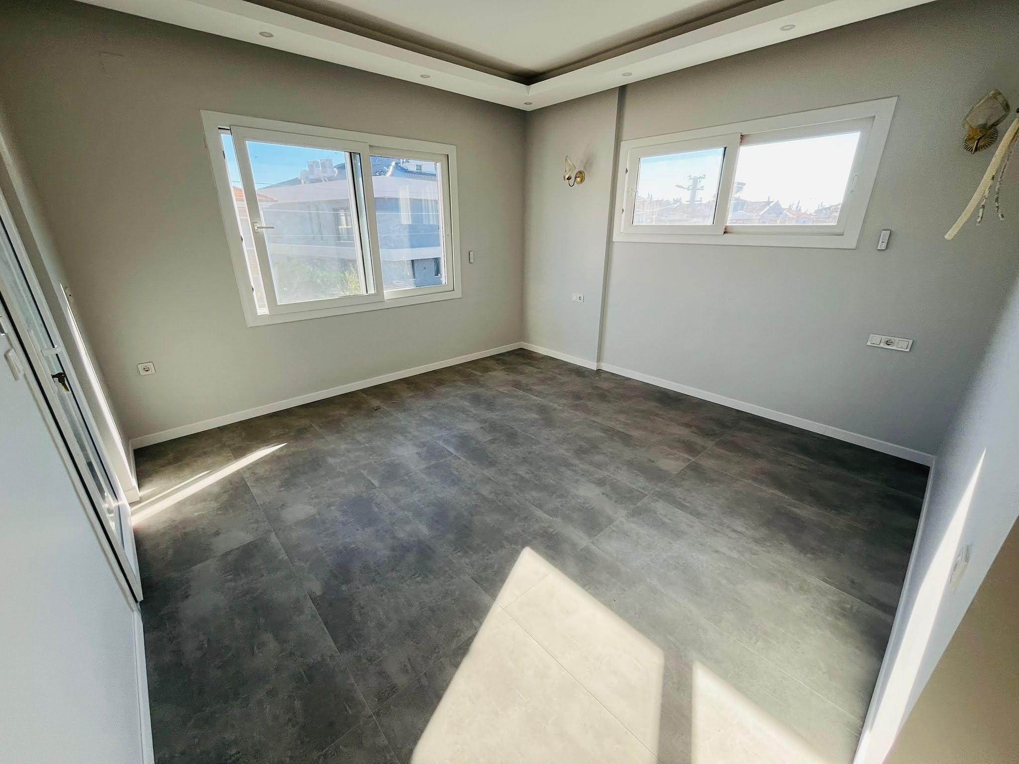 400 m² Arsa İçinde 3+1 Müstakil Villa – Havuzlu, Yeni Yapı, Anahtar Teslim