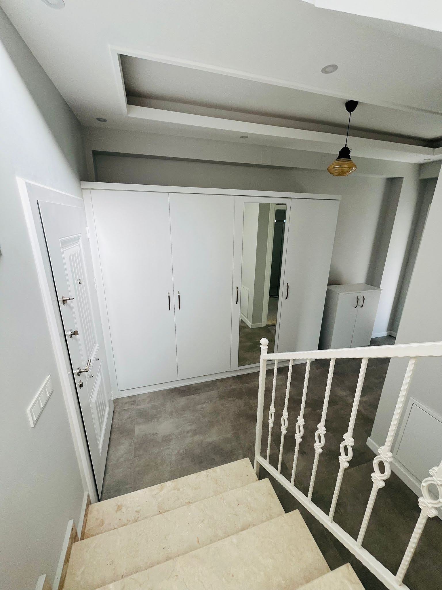 400 m² Arsa İçinde 3+1 Müstakil Villa – Havuzlu, Yeni Yapı, Anahtar Teslim