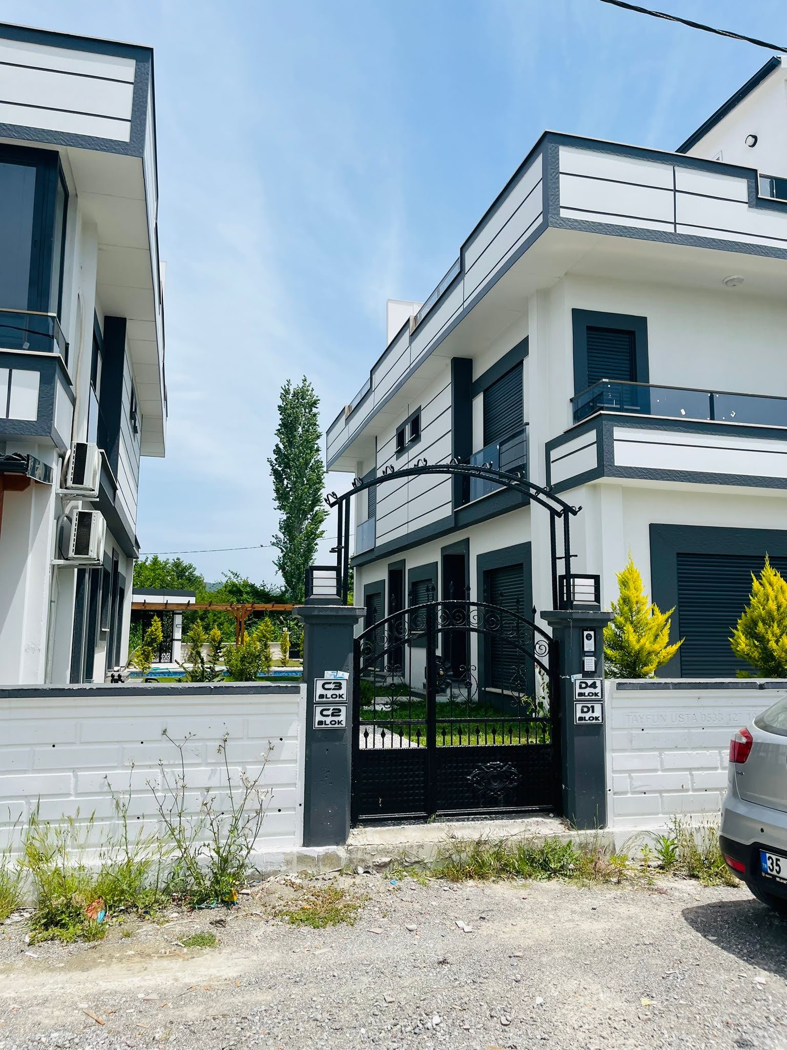 dalaman karaçalıda 3+1havuzlu triplex satılık villa