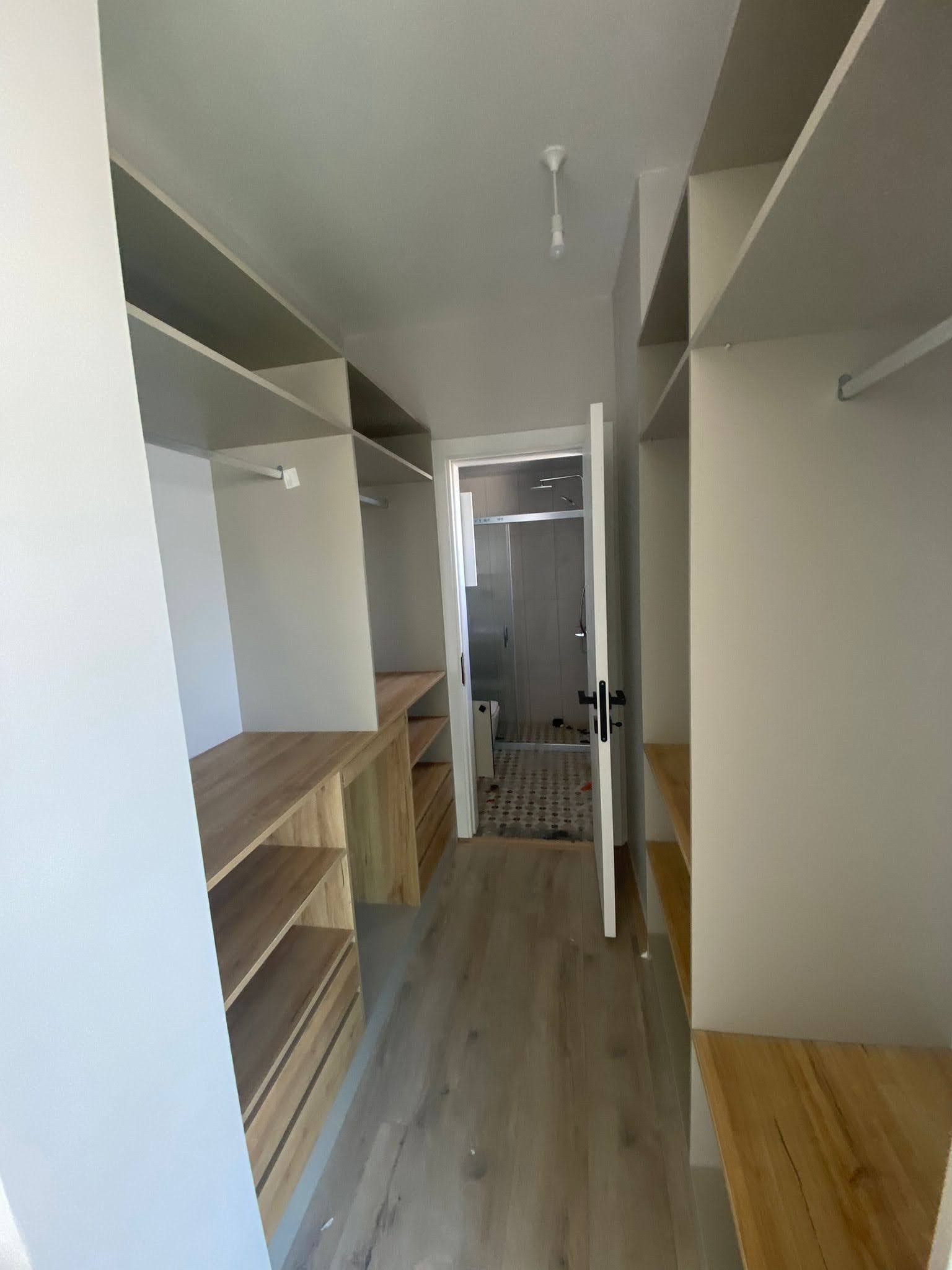 Karaçalı’da Prestijli Sitede Kiralık Villa – 3+1, Bahçeli, Ortak Havuzlu