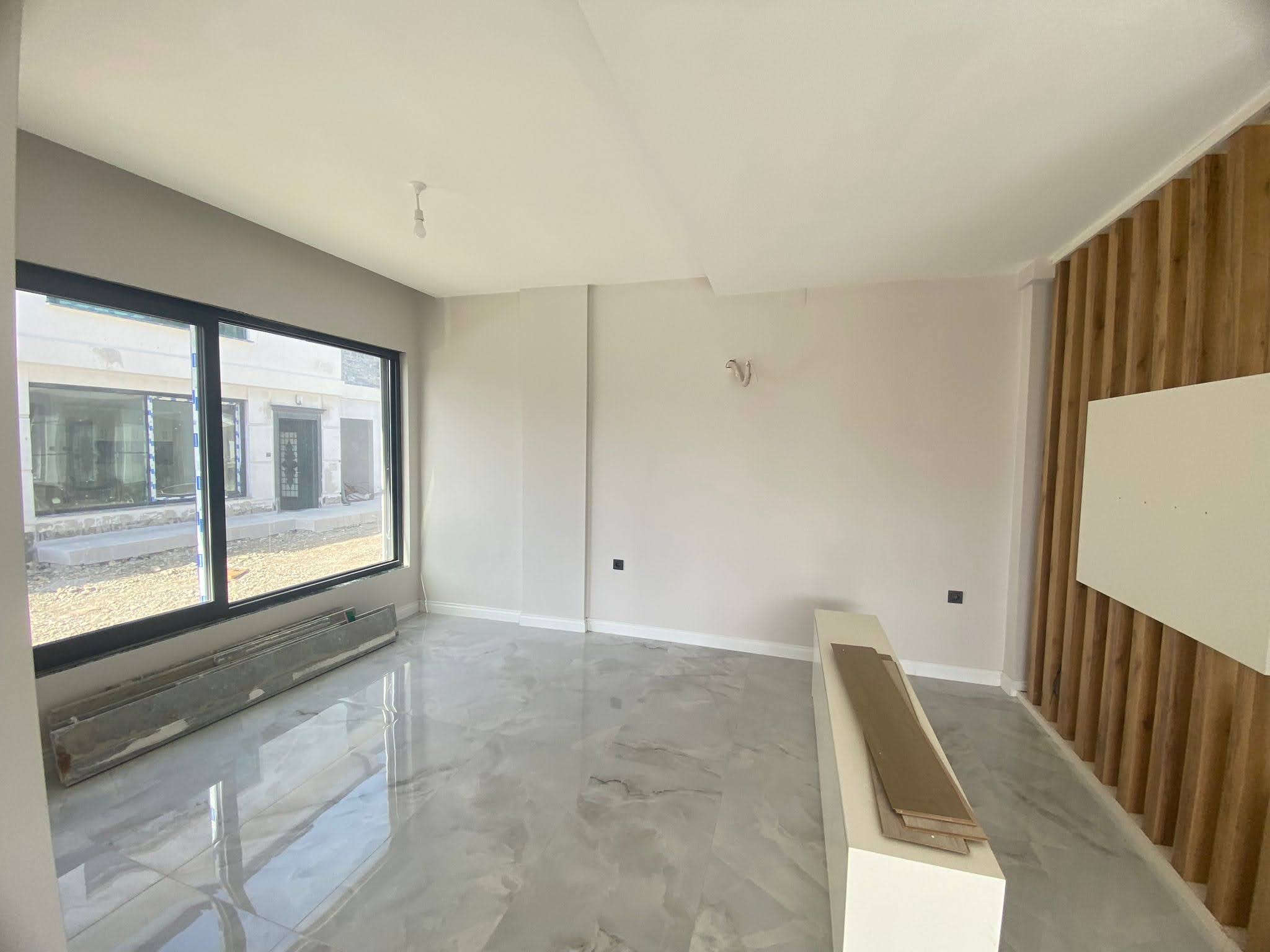 Karaçalı’da Prestijli Sitede Kiralık Villa – 3+1, Bahçeli, Ortak Havuzlu