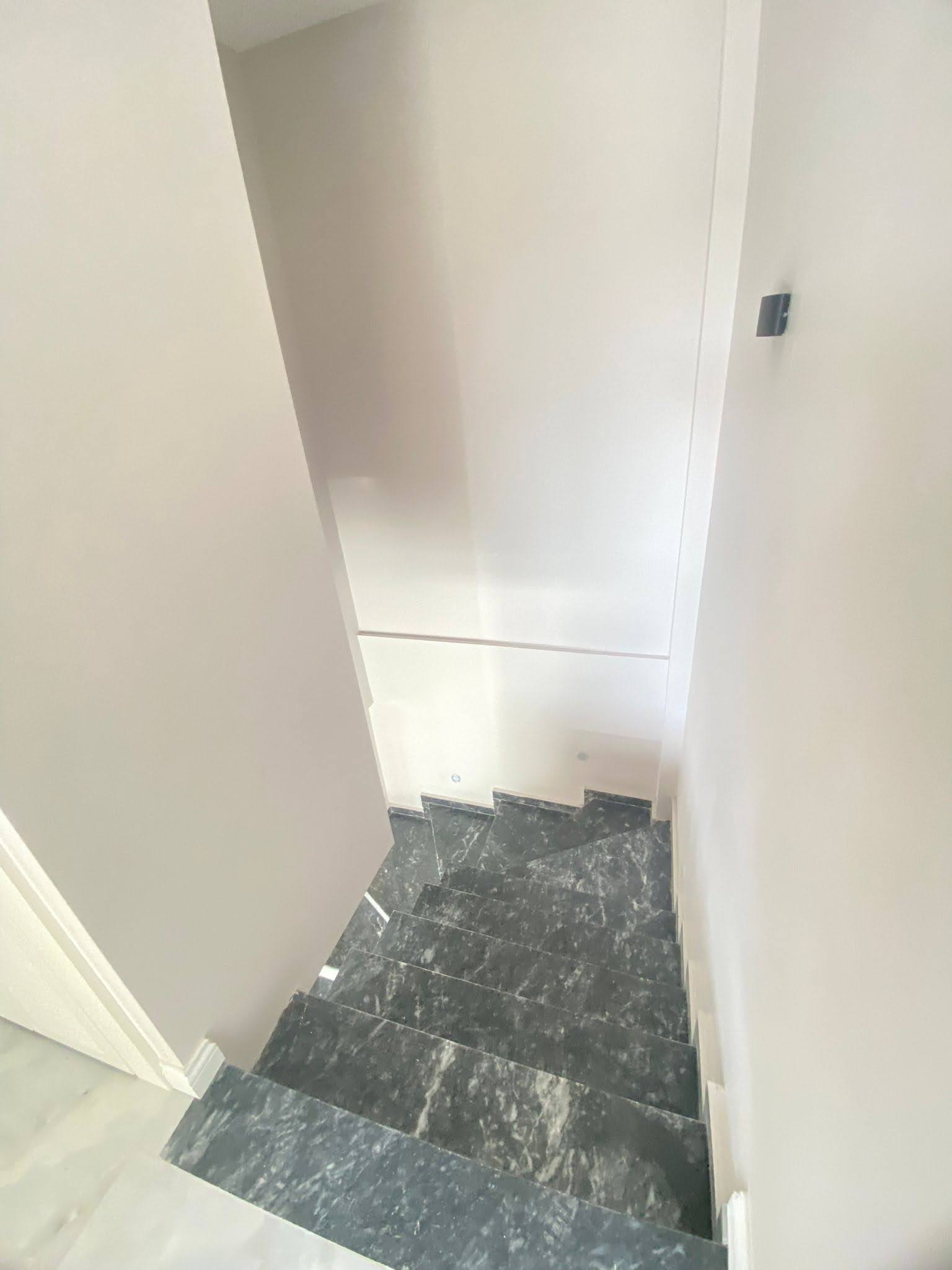 Karaçalı’da Prestijli Sitede Kiralık Villa – 3+1, Bahçeli, Ortak Havuzlu