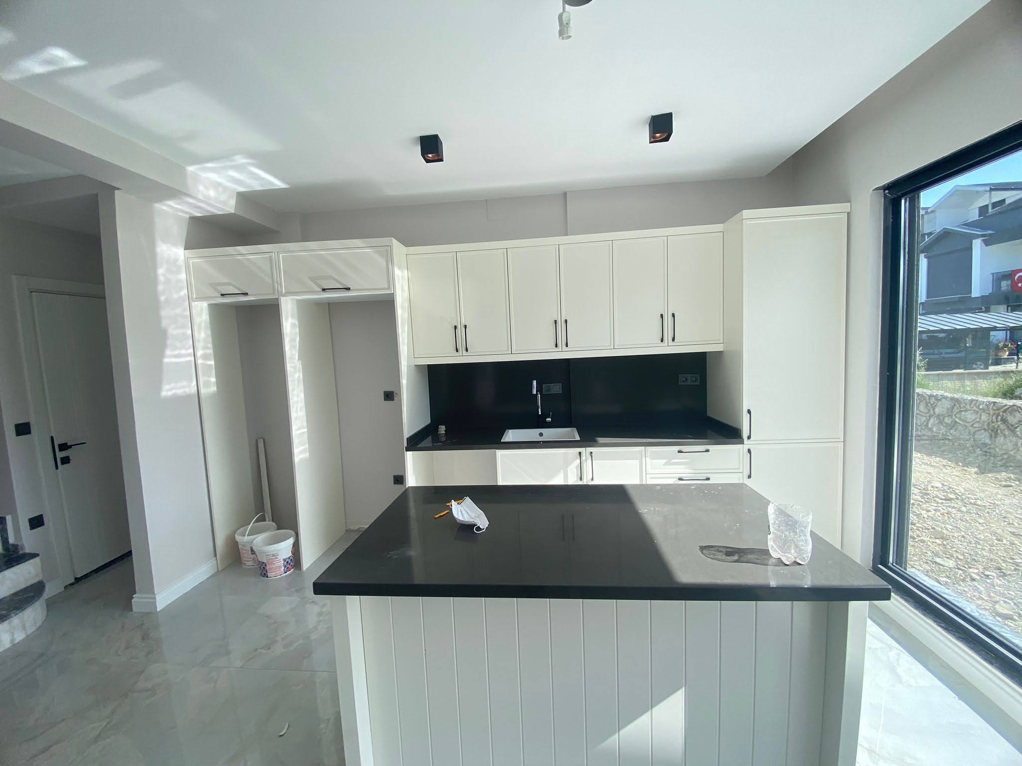 Karaçalı’da Prestijli Sitede Kiralık Villa – 3+1, Bahçeli, Ortak Havuzlu