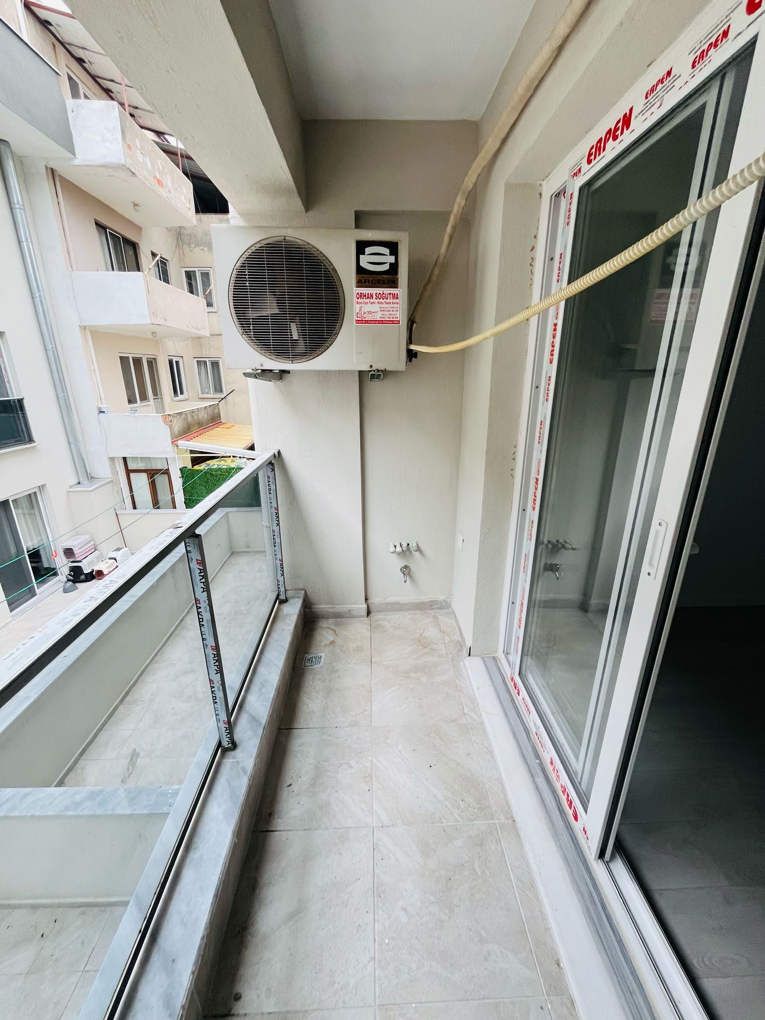 PTT Sokağı'nda 1+1 Kiralık Daire – Yeni Bina – 50 m²