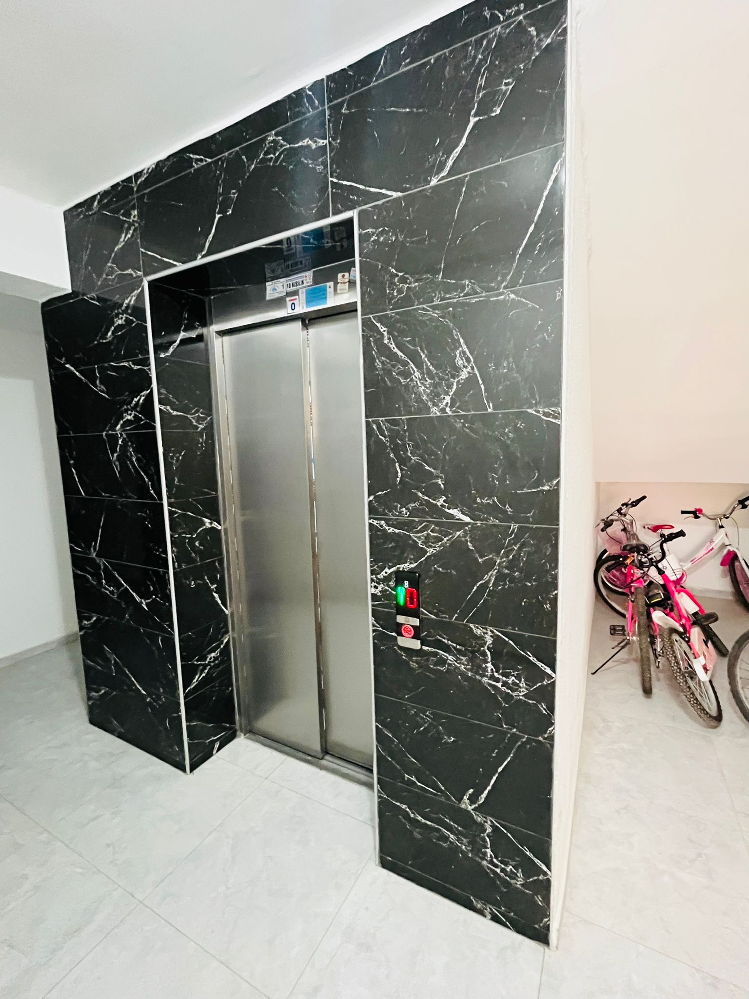 Merkez'de Kiralık Daire 2+1 Boş Daire Ref.Kodu:7252