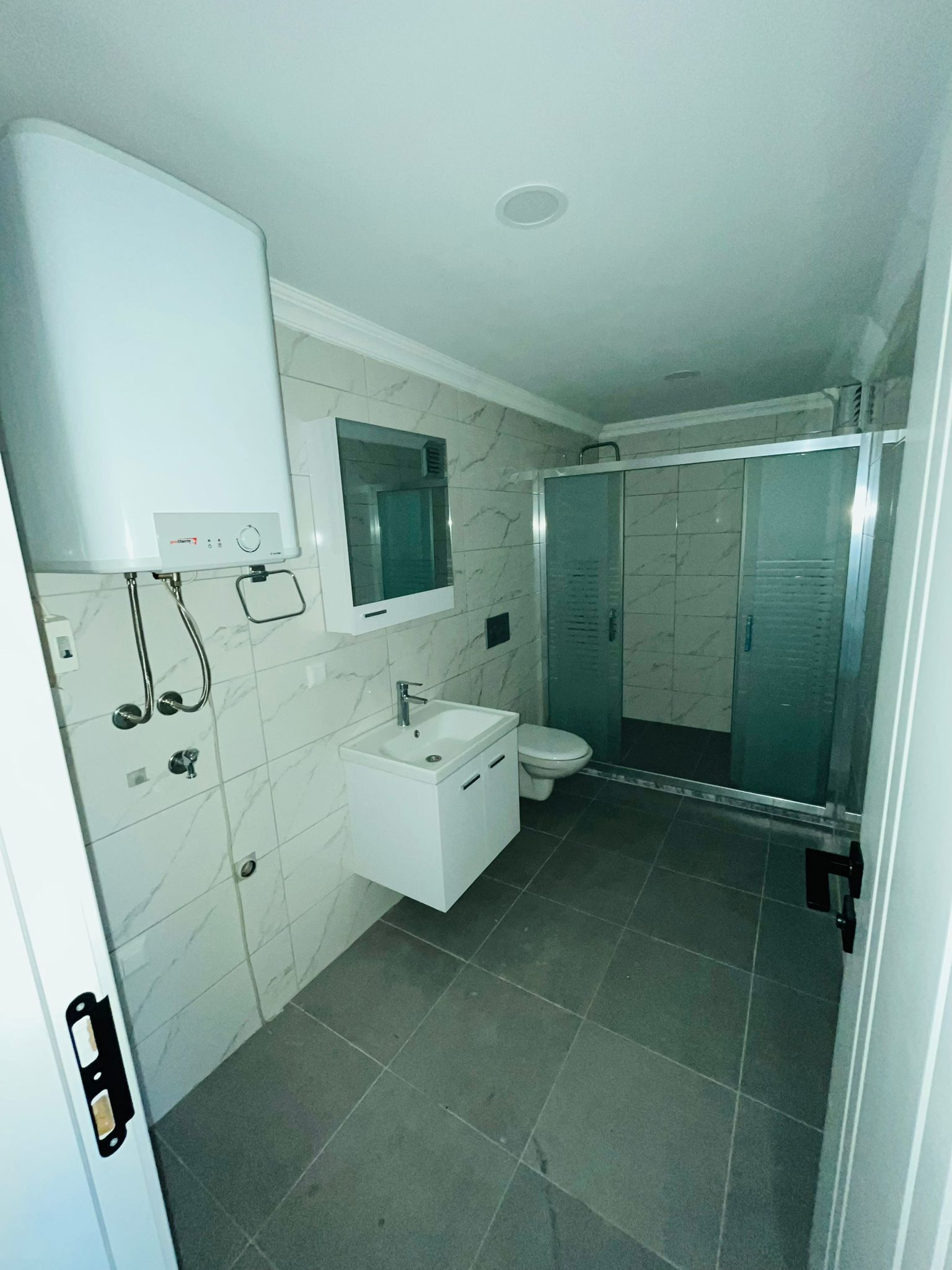 Merkez'de Kiralık Daire 2+1 Boş Daire Ref.Kodu:7252