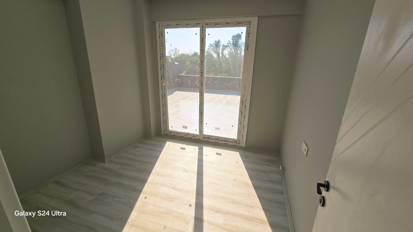 Cesur Emlak'tan Teraslı Satılık 2+1 Yeni Daire RefKodu:7251