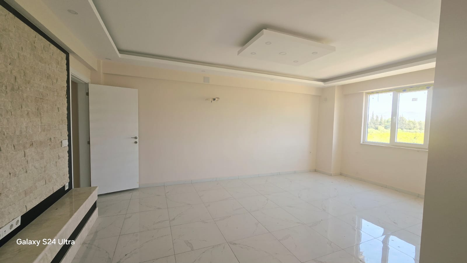 Dalaman'da 3 Bloklu Sitede 2+1 Geniş Daire Ara Kat