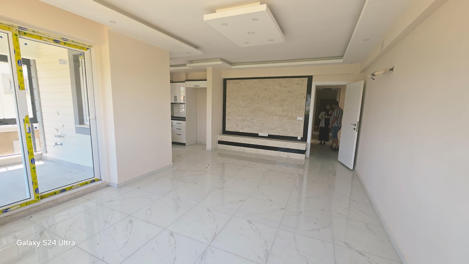 Dalaman'da 3 Bloklu Sitede 2+1 Geniş Daire Ara Kat