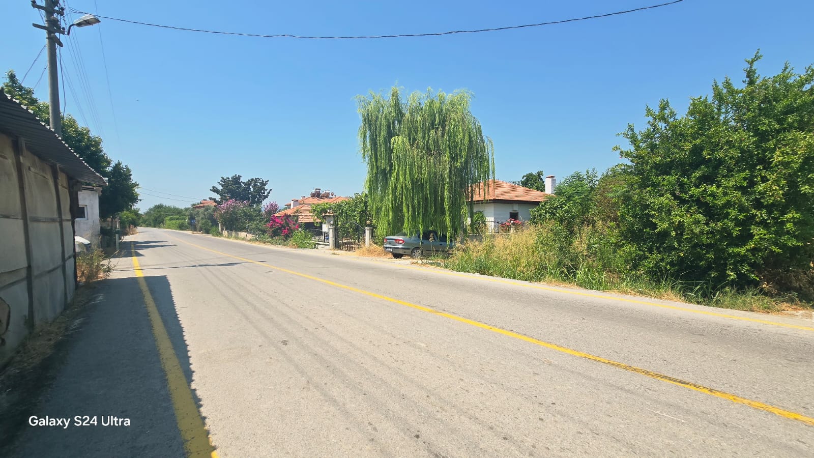 Yola ve Kanala Sıfır Arsa 250 m² İnşaat Hakkıyla Hazır!
