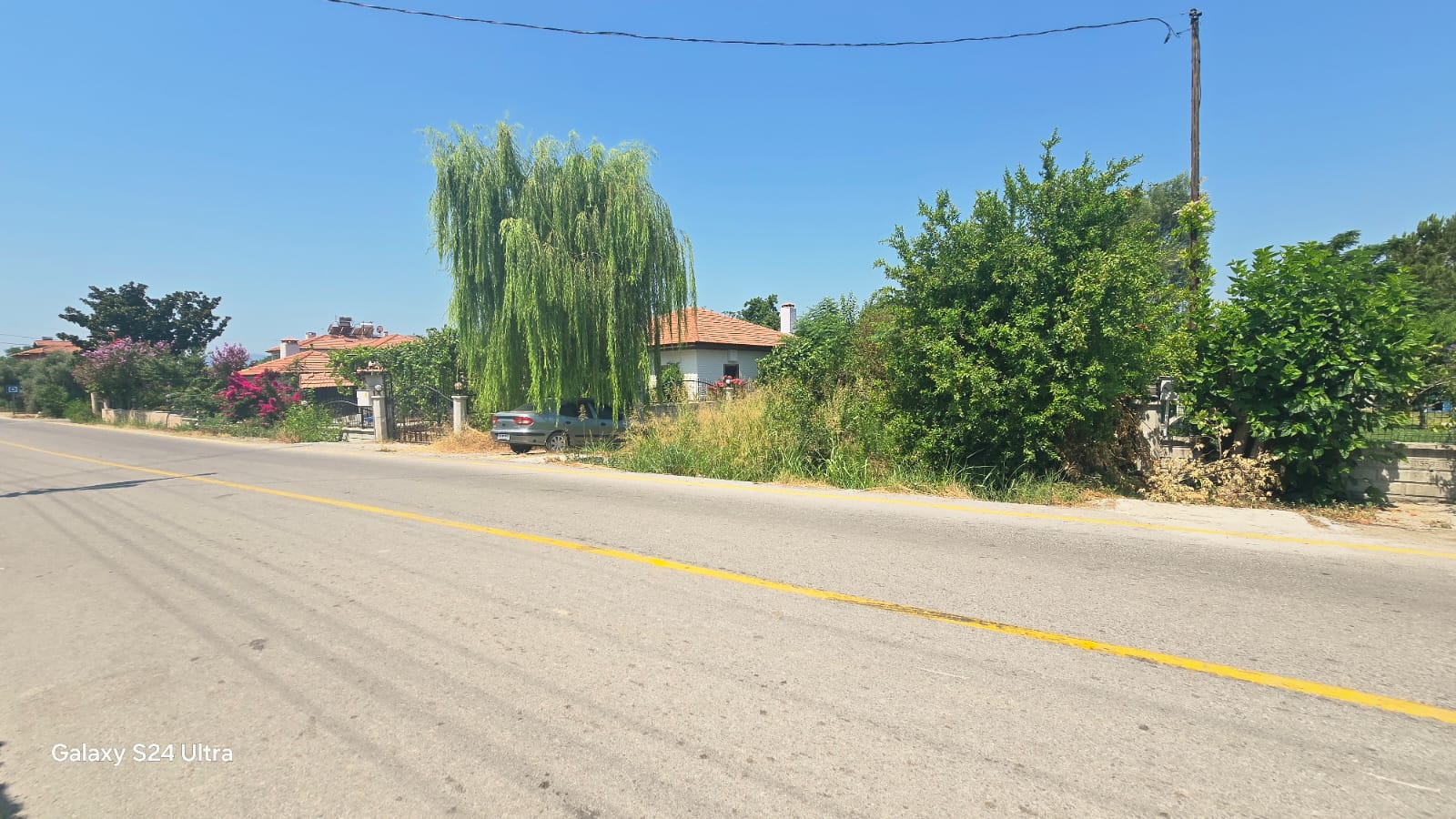 Yola ve Kanala Sıfır Arsa 250 m² İnşaat Hakkıyla Hazır!