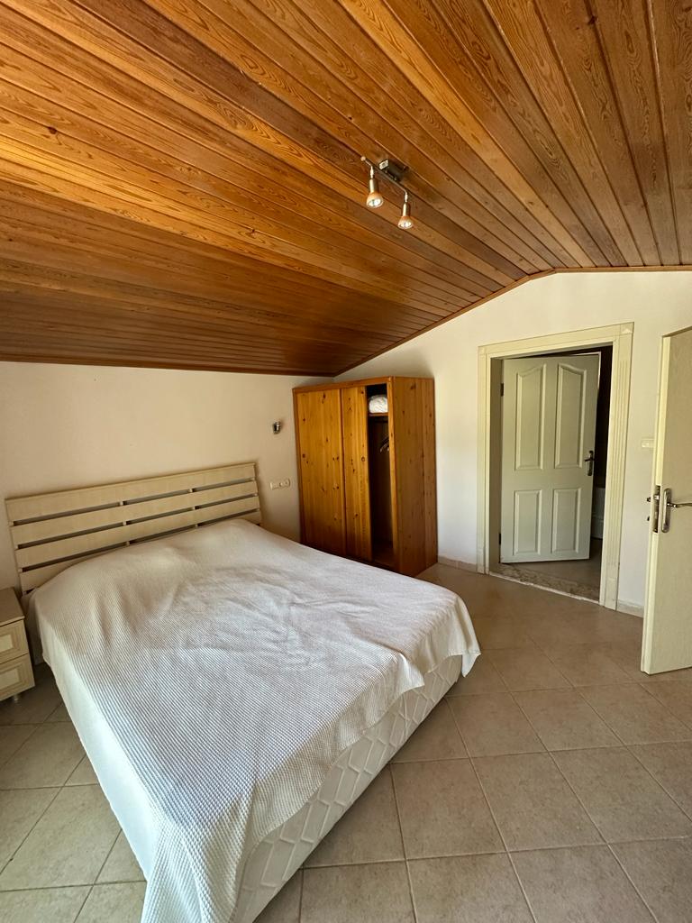  Dalaman Akkaya’da Doğayla İç İçe Triplex Villa!