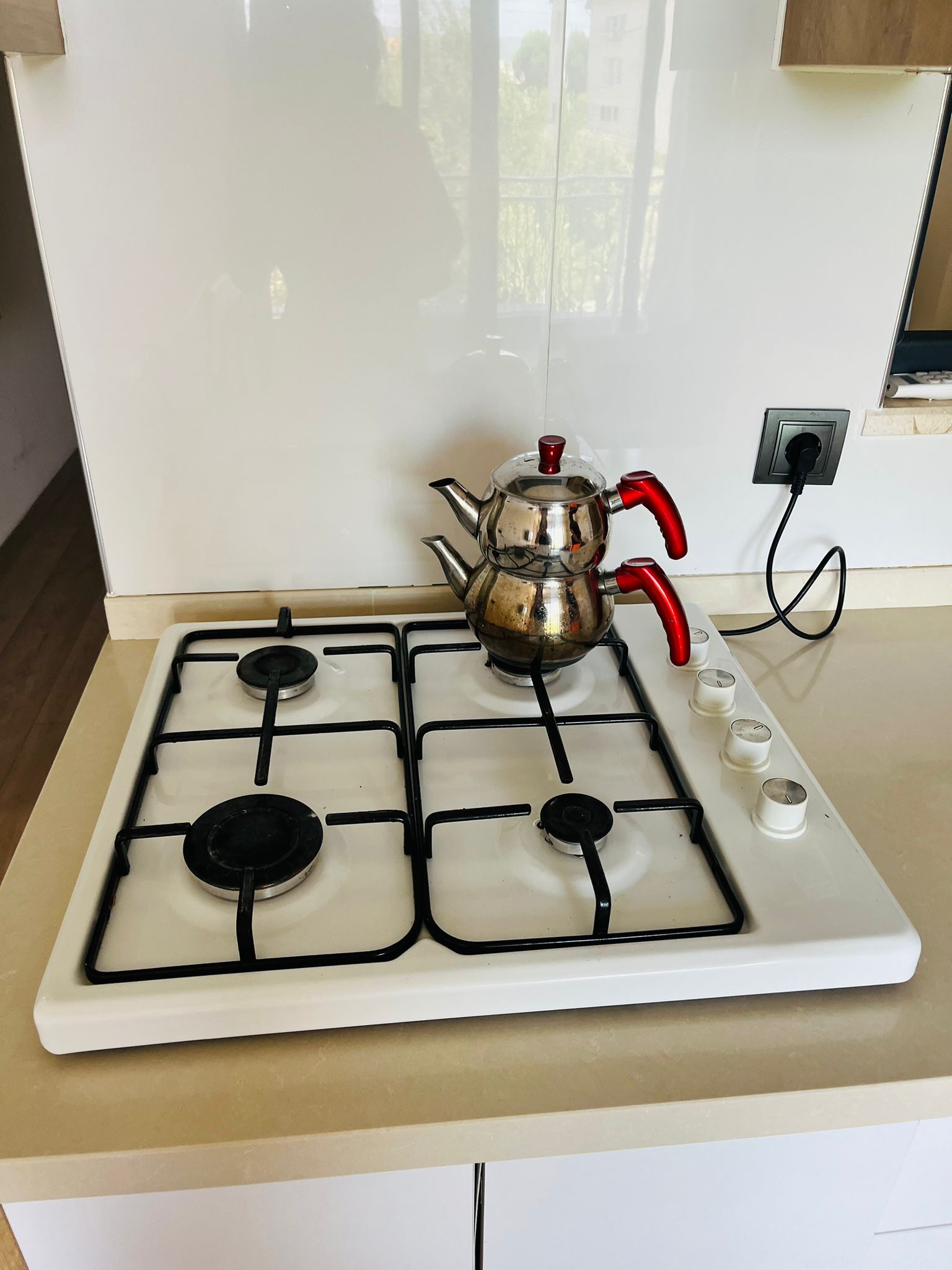 Cesur Emlak'tan Havuzlu Eşyalı Satılık 1+1 Daire Ref.Kodu:7241