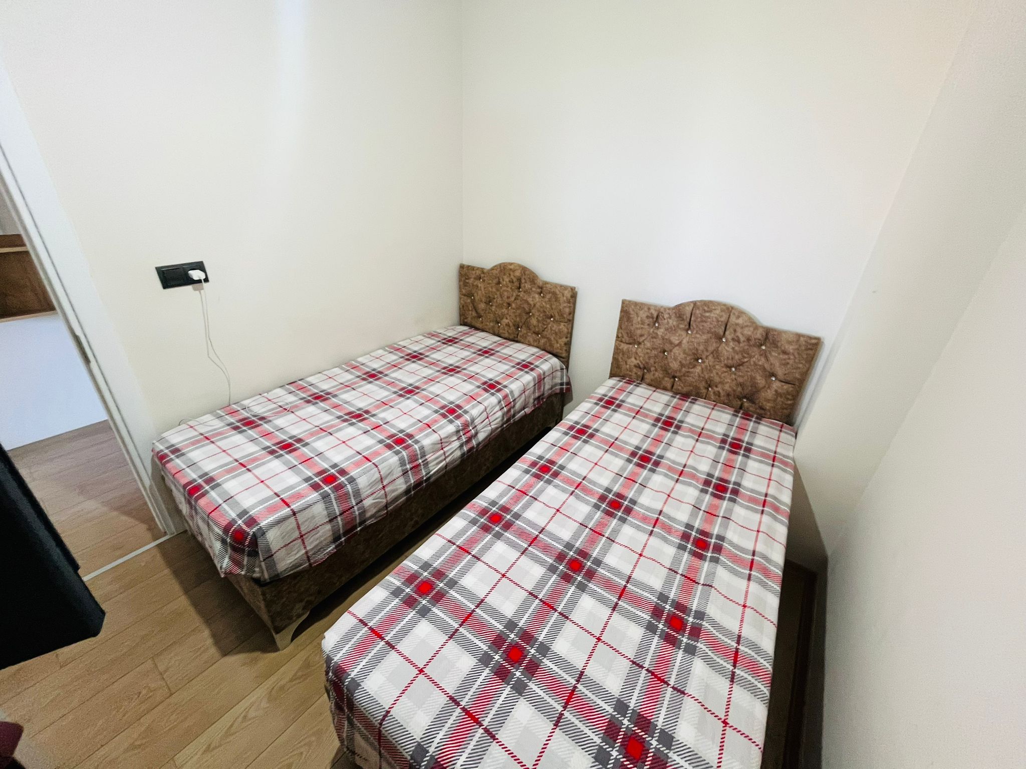 Cesur Emlak'tan Havuzlu Eşyalı Satılık 1+1 Daire Ref.Kodu:7241