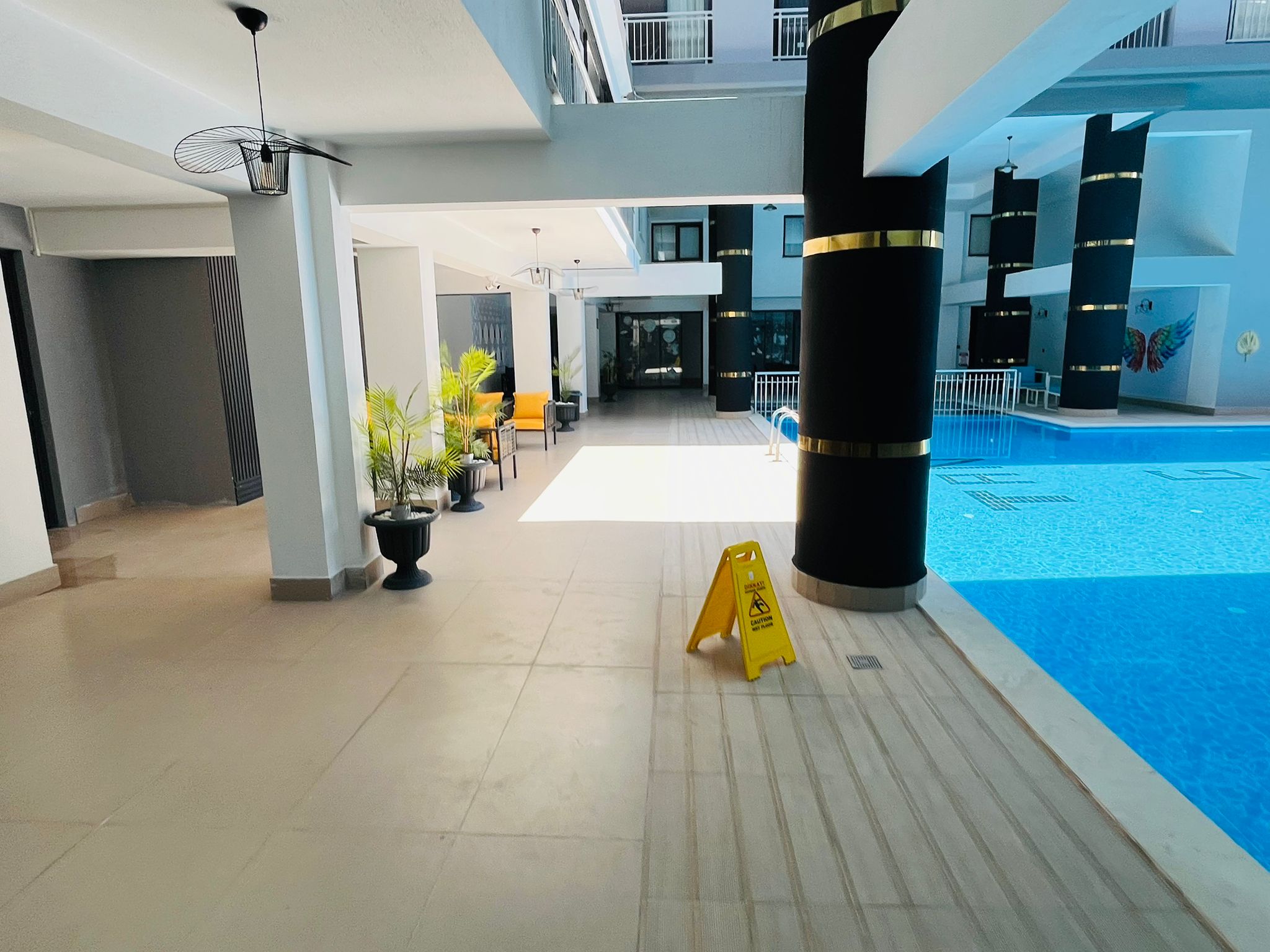 Cesur Emlak'tan Havuzlu Eşyalı Satılık 1+1 Daire Ref.Kodu:7241