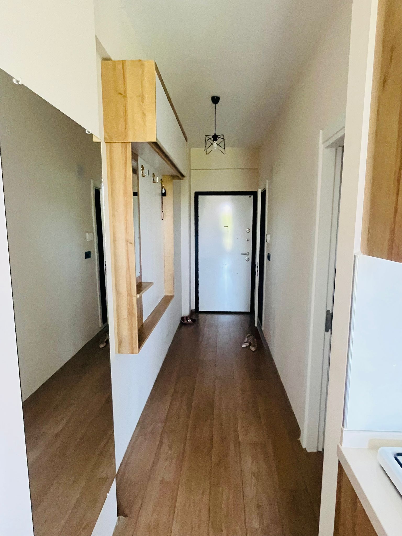 Cesur Emlak'tan Havuzlu Eşyalı Satılık 1+1 Daire Ref.Kodu:7241